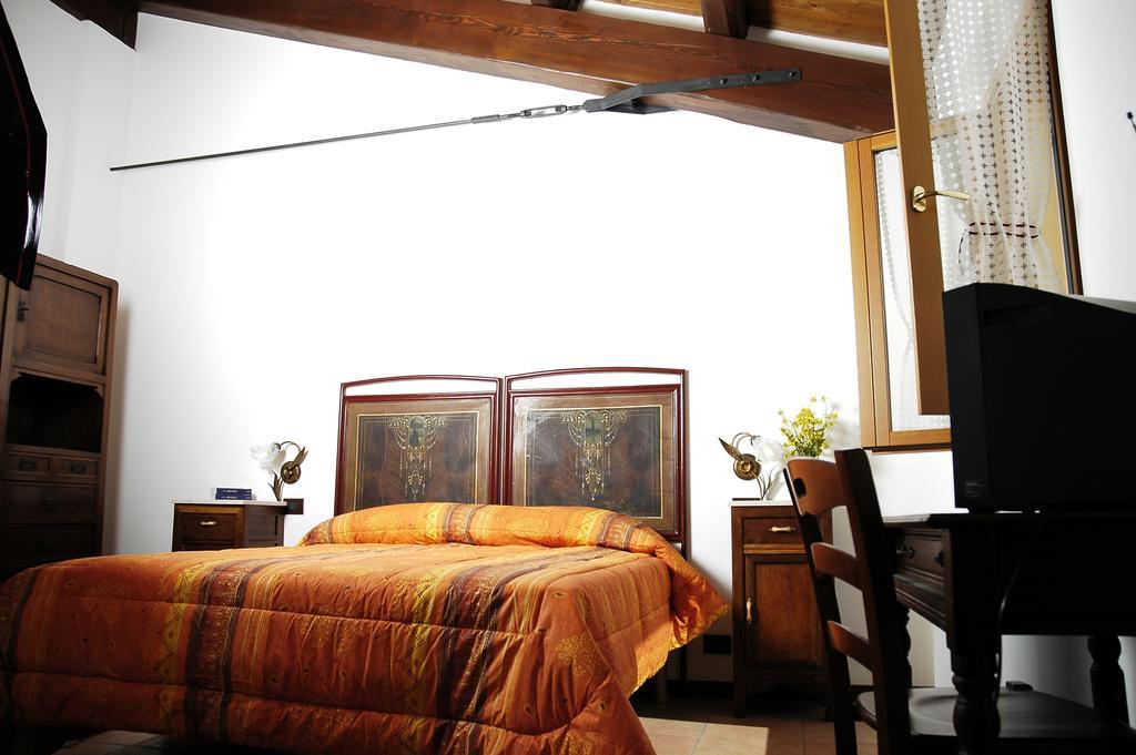 Briciola Di Sole Guest House Grottammare Phòng bức ảnh
